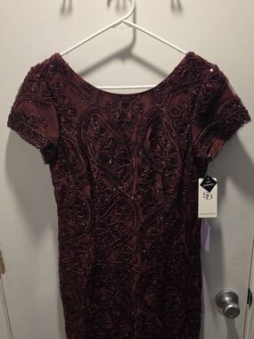 NWT SD Collection Beaded Sequin Dress Womens Size 10P Burgundy Cocktail Formal